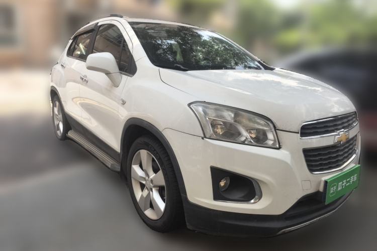 Used Chevrolet Trax 2014 1.4T Automatic All-Wheel Drive Flagship Version Front Right 45 Deg