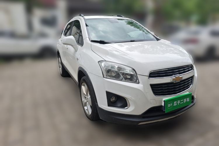 Used Chevrolet Trax 2014 1.4T Automatic Two-Wheel Drive Luxury Model Front Right 45 Deg