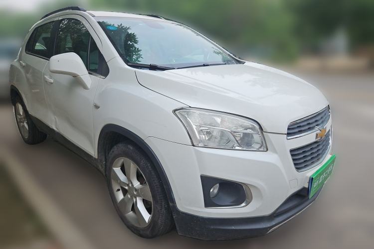 Used Chevrolet Trax 2014 1.4T Automatic Two-Wheel Drive Luxury Model Front Right 45 Deg