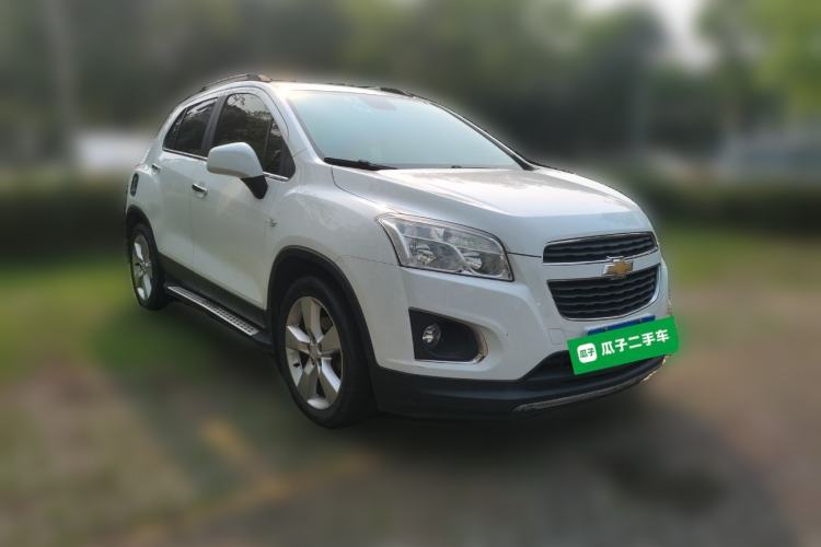 Used Chevrolet Trax 2014 1.4T Manual Two-Wheel Drive Comfort Model Front Right 45 Deg