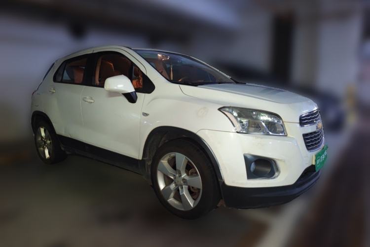 Used Chevrolet Trax 2014 1.4T Automatic Two-Wheel Drive Comfort Version Front Right 45 Deg