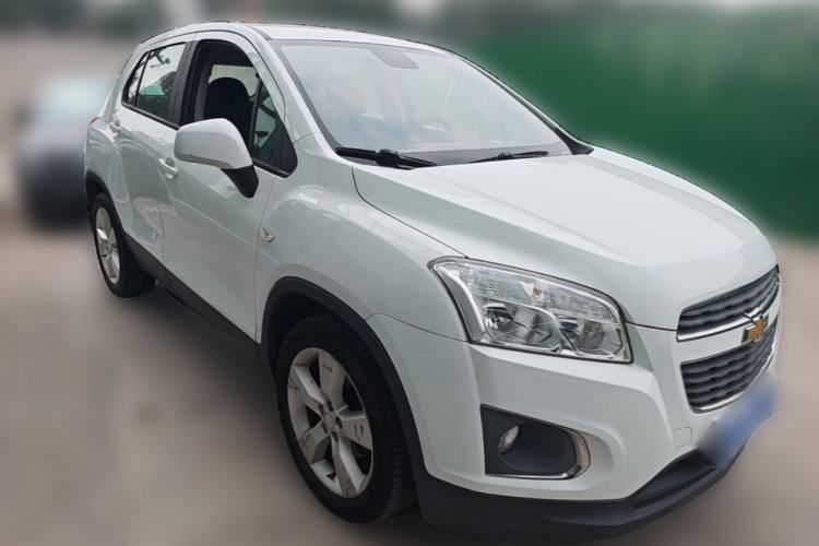 Used Chevrolet Trax 2014 1.4T Automatic Two-Wheel Drive Comfort Version Front Right 45 Deg