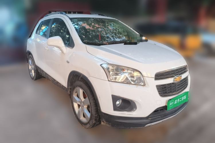 Used Chevrolet Trax 2014 1.4T Automatic Two-Wheel Drive Luxury Model Front Right 45 Deg