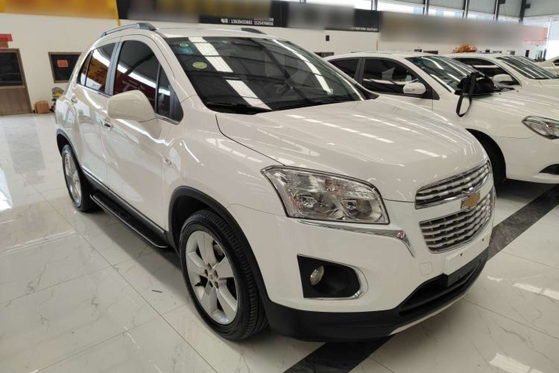 Used Chevrolet Trax 2014 1.4T Automatic All-Wheel Drive Flagship Version Front Right 45 Deg