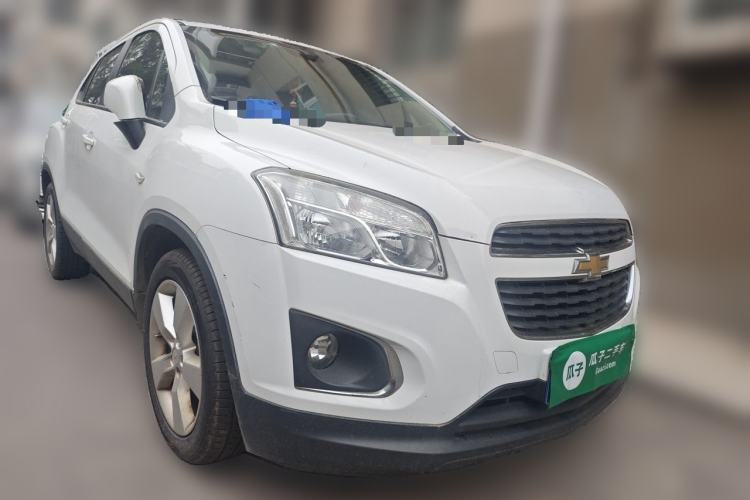 Used Chevrolet Trax 2014 1.4T Manual Two-Wheel Drive Comfort Model Front Right 45 Deg