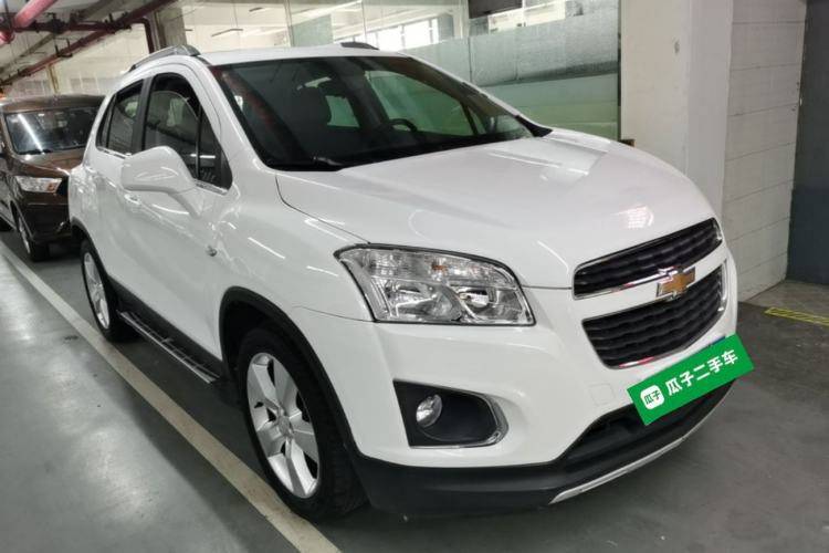 Used Chevrolet Trax 2014 1.4T Automatic Two-Wheel Drive Luxury Model Front Right 45 Deg