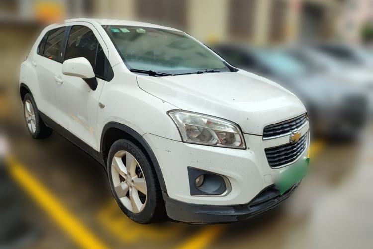Used Chevrolet Trax 2014 1.4T Automatic Two-Wheel Drive Comfort Version Front Right 45 Deg