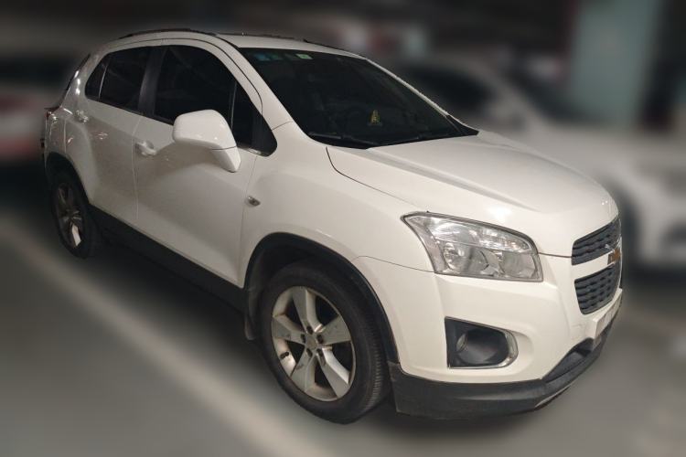 Used Chevrolet Trax 2014 1.4T Automatic Two-Wheel Drive Luxury Model Front Right 45 Deg