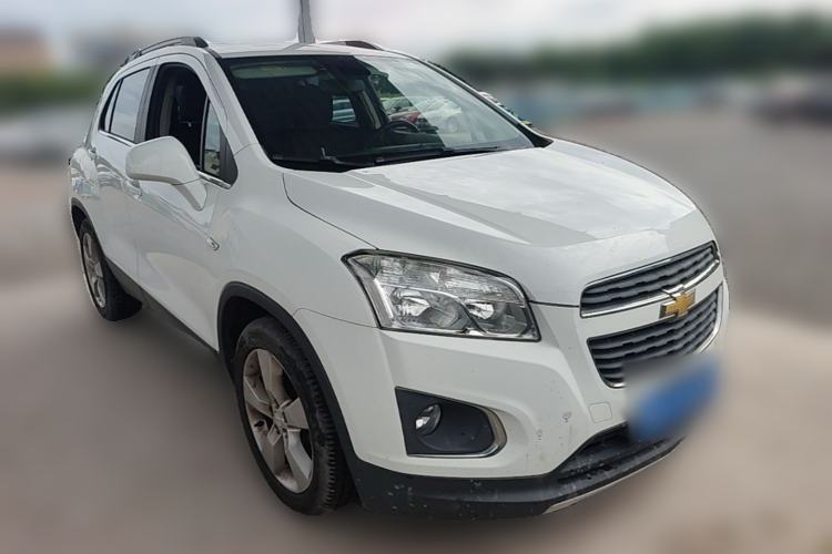 Used Chevrolet Trax 2014 1.4T Automatic Two-Wheel Drive Luxury Model Front Right 45 Deg