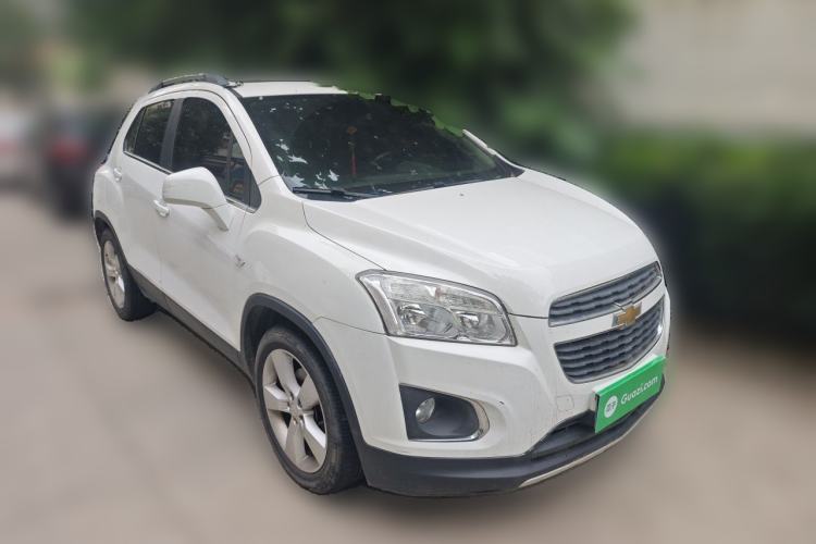 Used Chevrolet Trax 2014 1.4T Automatic Two-Wheel Drive Luxury Model Front Right 45 Deg