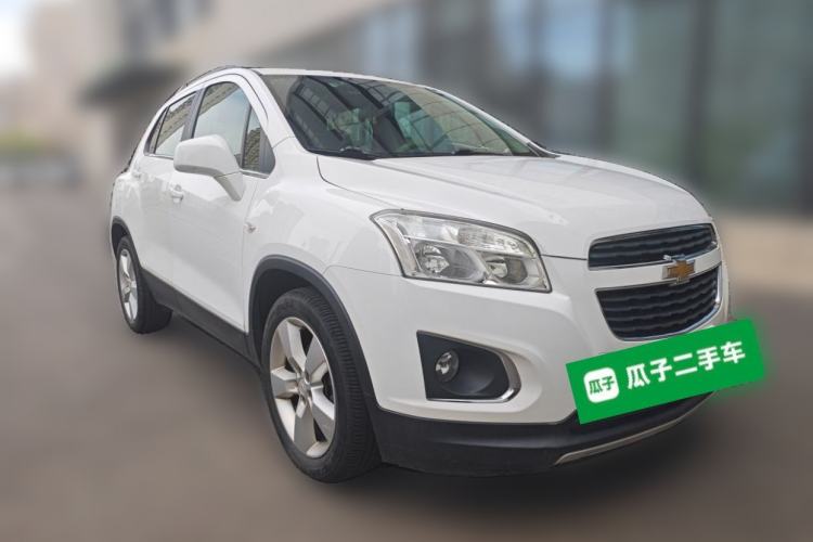 Used Chevrolet Trax 2014 1.4T Automatic Two-Wheel Drive Luxury Model Front Right 45 Deg