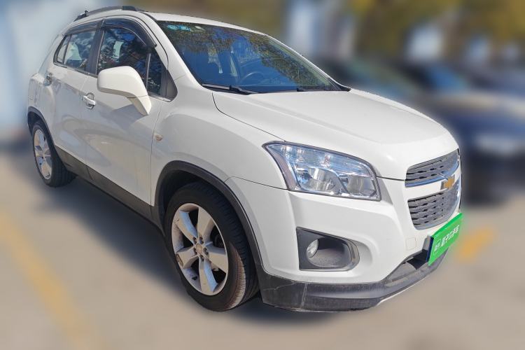 Used Chevrolet Trax 2014 1.4T Automatic Two-Wheel Drive Luxury Model Front Right 45 Deg