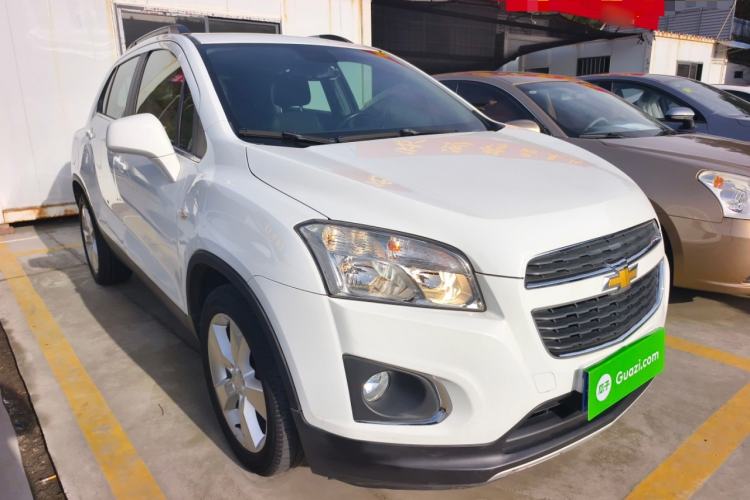 Used Chevrolet Trax 2014 1.4T Automatic Two-Wheel Drive Luxury Model Front Right 45 Deg