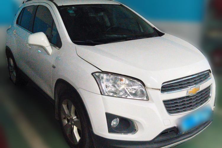 Used Chevrolet Trax 2014 1.4T Automatic Two-Wheel Drive Luxury Model Front Right 45 Deg