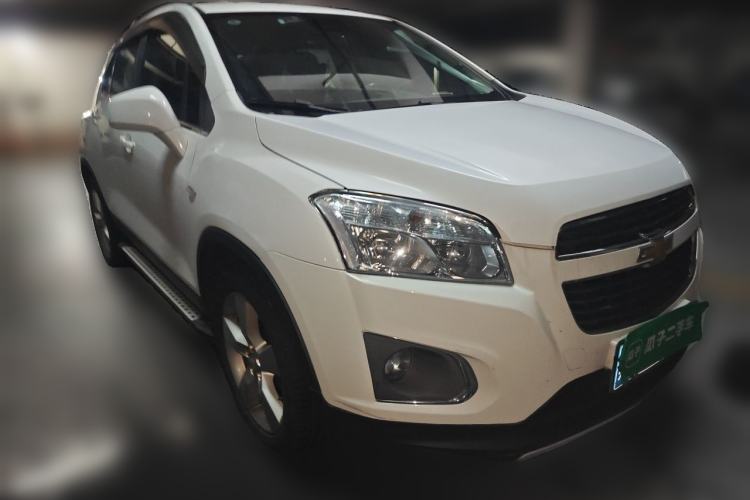 Used Chevrolet Trax 2014 1.4T Automatic Two-Wheel Drive Luxury Model Front Right 45 Deg