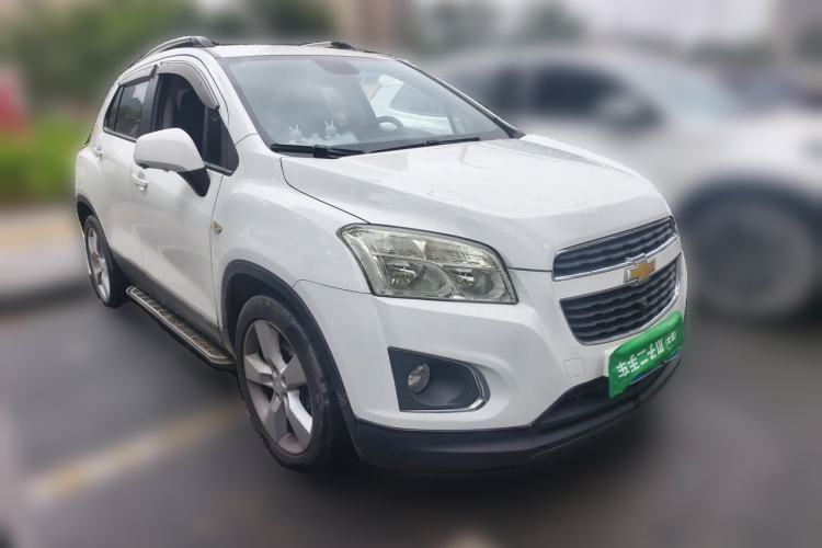 Used Chevrolet Trax 2014 1.4T Automatic Two-Wheel Drive Comfort Version Front Right 45 Deg