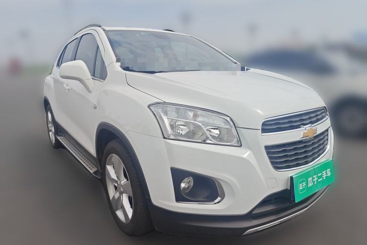 Used Chevrolet Trax 2014 1.4T Automatic Two-Wheel Drive Luxury Model Front Right 45 Deg
