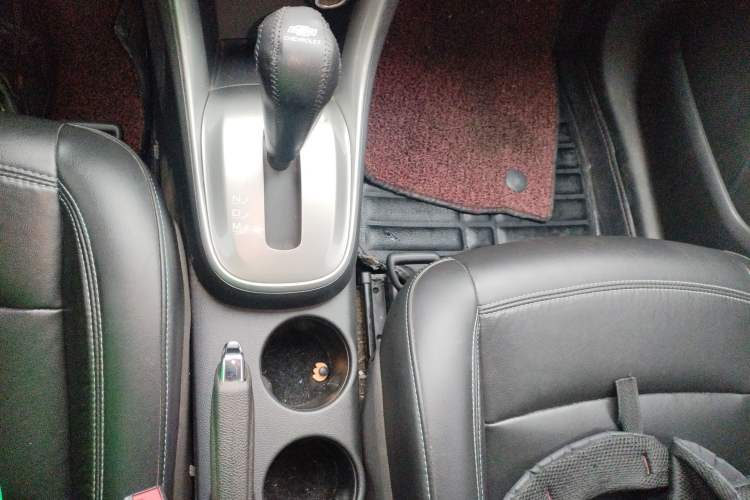 Used Chevrolet Trax 2014 1.4T Automatic All-Wheel Drive Flagship Version Gear Lever