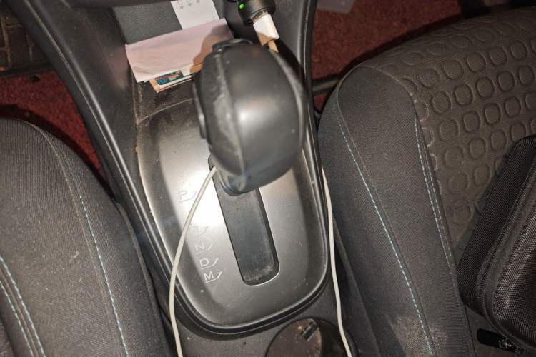 Used Chevrolet Trax 2014 1.4T Automatic Two-Wheel Drive Comfort Version Gear Lever