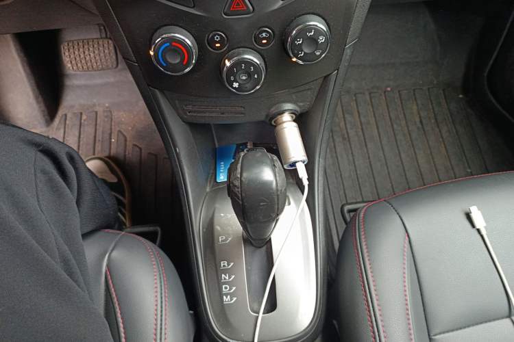 Used Chevrolet Trax 2014 1.4T Automatic Two-Wheel Drive Comfort Version Gear Lever