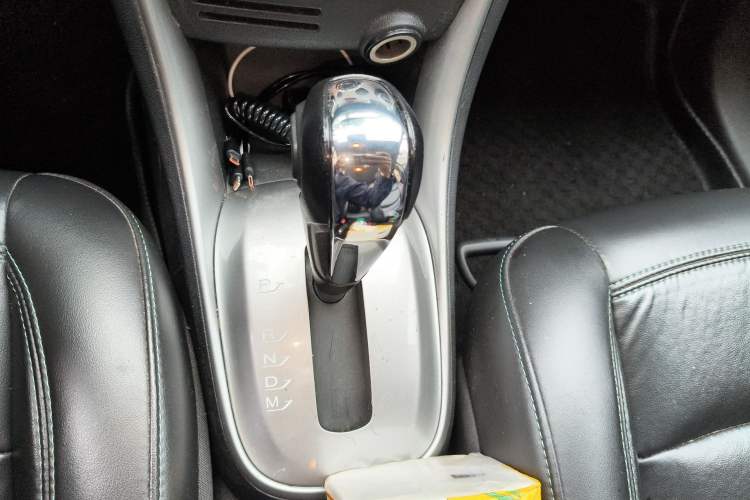 Used Chevrolet Trax 2014 1.4T Automatic All-Wheel Drive Flagship Version Gear Lever