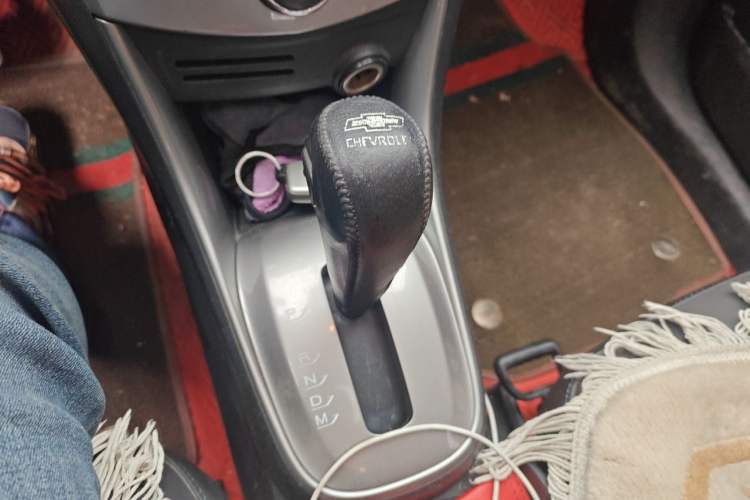 Used Chevrolet Trax 2014 1.4T Automatic Two-Wheel Drive Luxury Model Gear Lever