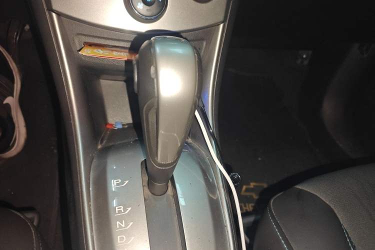 Used Chevrolet Trax 2014 1.4T Automatic Two-Wheel Drive Luxury Model Gear Lever