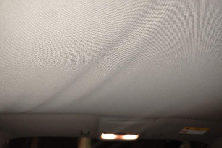 Used Chevrolet Trax 2014 1.4T Automatic Two-Wheel Drive Comfort Version Headliner