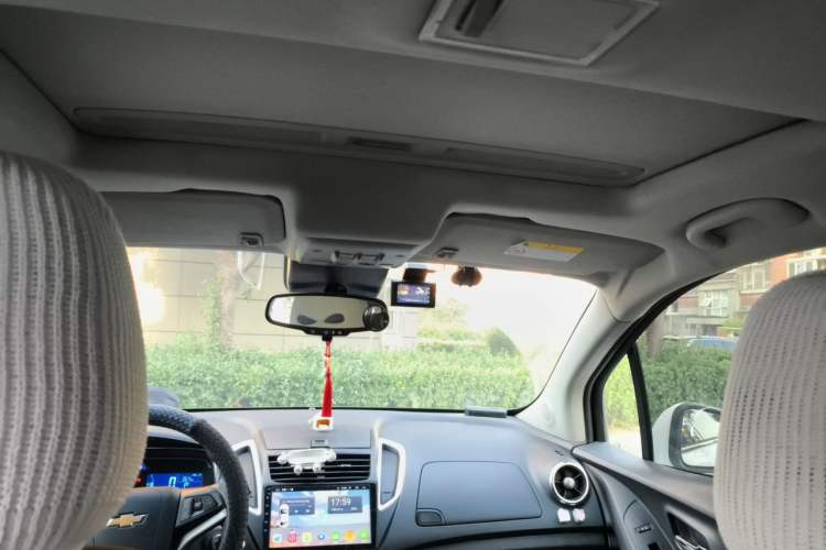 Used Chevrolet Trax 2014 1.4T Automatic Two-Wheel Drive Luxury Model Headliner