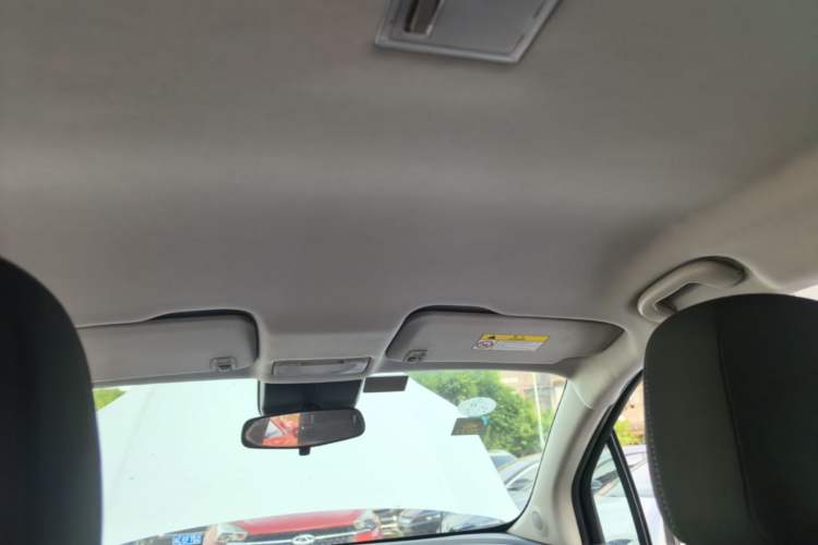 Used Chevrolet Trax 2014 1.4T Automatic Two-Wheel Drive Comfort Version Headliner