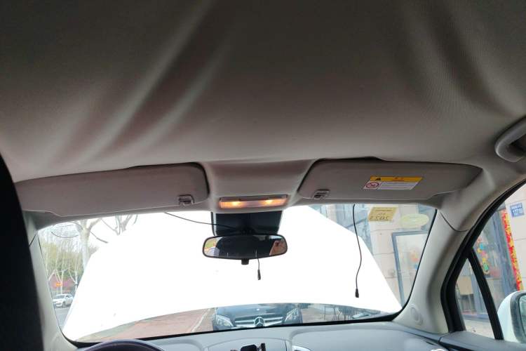 Used Chevrolet Trax 2014 1.4T Automatic Two-Wheel Drive Comfort Version Headliner