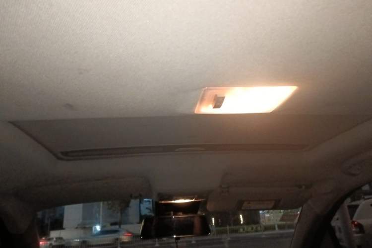 Used Chevrolet Trax 2014 1.4T Automatic Two-Wheel Drive Luxury Model Headliner