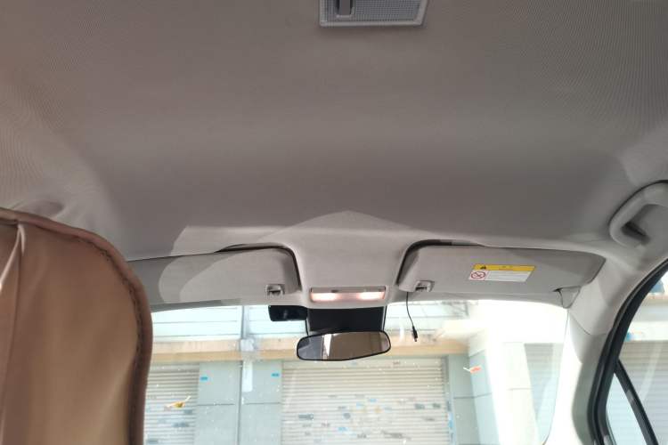 Used Chevrolet Trax 2014 1.4T Automatic Two-Wheel Drive Comfort Version Headliner