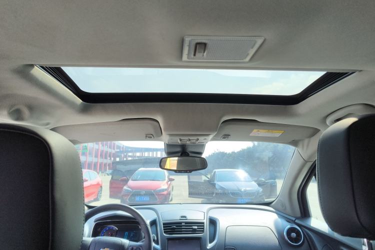 Used Chevrolet Trax 2014 1.4T Automatic Two-Wheel Drive Luxury Model Headliner