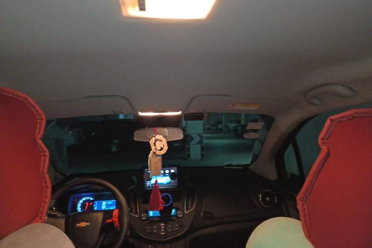 Used Chevrolet Trax 2014 1.4T Manual Two-Wheel Drive Comfort Model Headliner