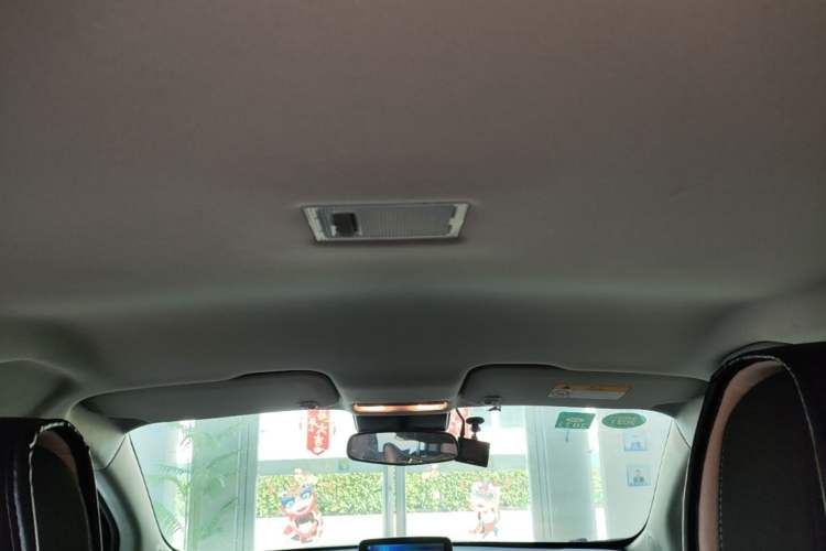 Used Chevrolet Trax 2014 1.4T Automatic Two-Wheel Drive Comfort Version Headliner