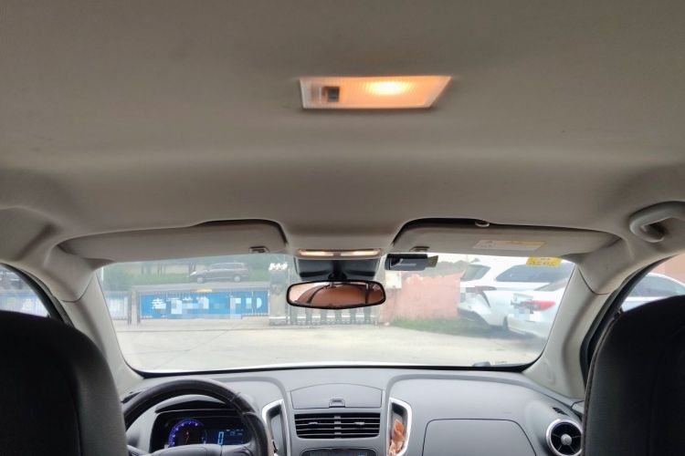 Used Chevrolet Trax 2014 1.4T Manual Two-Wheel Drive Comfort Model Headliner