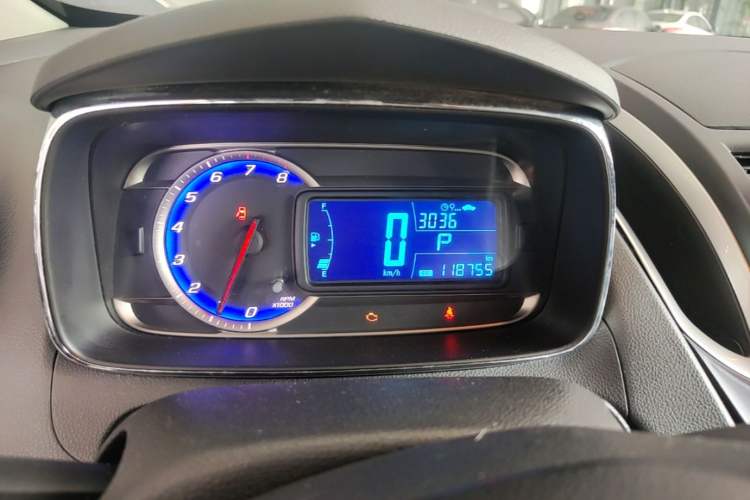 Used Chevrolet Trax 2014 1.4T Automatic Two-Wheel Drive Comfort Version Instrument Cluster