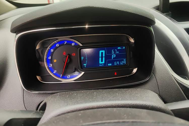 Used Chevrolet Trax 2014 1.4T Automatic Two-Wheel Drive Comfort Version Instrument Cluster