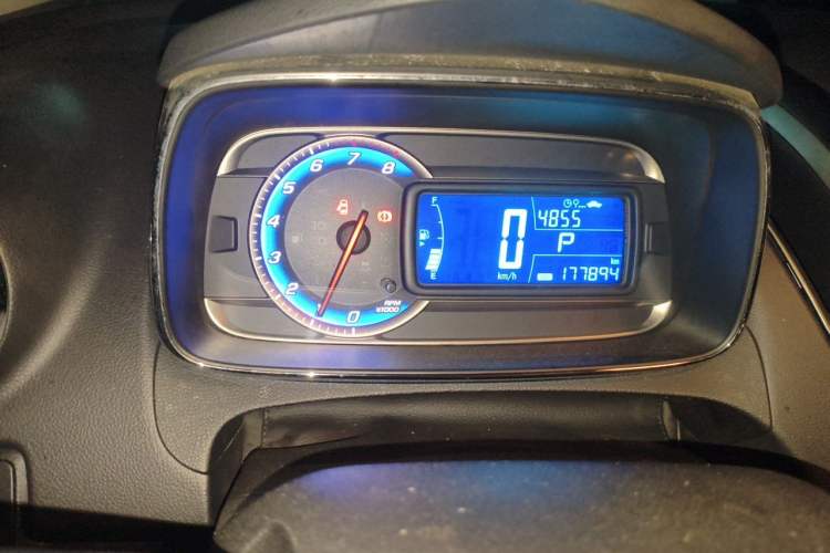 Used Chevrolet Trax 2014 1.4T Automatic Two-Wheel Drive Comfort Version Instrument Cluster