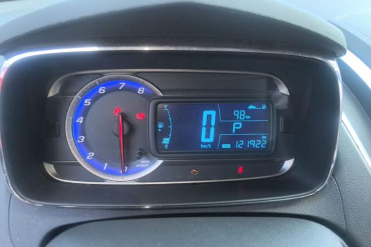 Used Chevrolet Trax 2014 1.4T Automatic Two-Wheel Drive Comfort Version Instrument Cluster