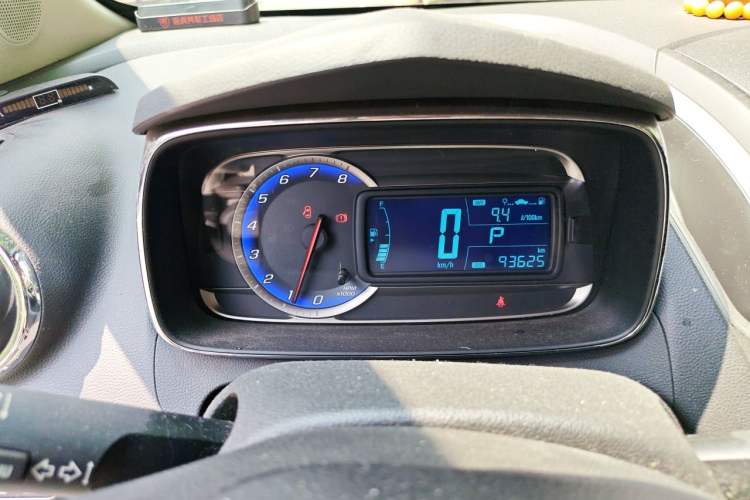 Used Chevrolet Trax 2014 1.4T Automatic Two-Wheel Drive Comfort Version Instrument Cluster