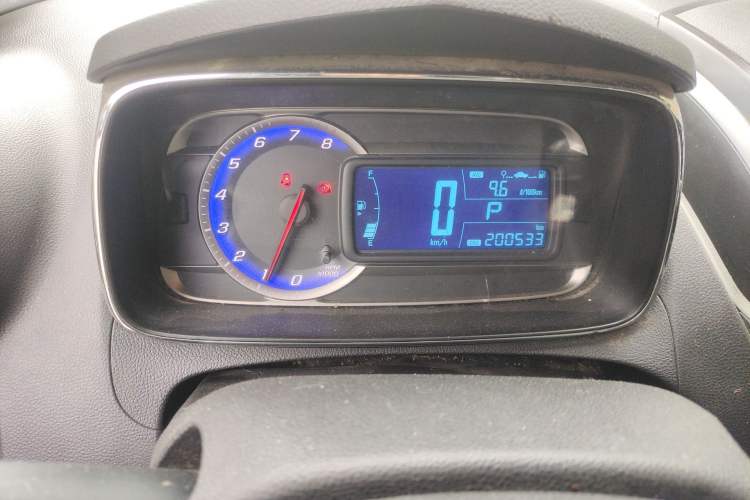 Used Chevrolet Trax 2014 1.4T Automatic Two-Wheel Drive Comfort Version Instrument Cluster