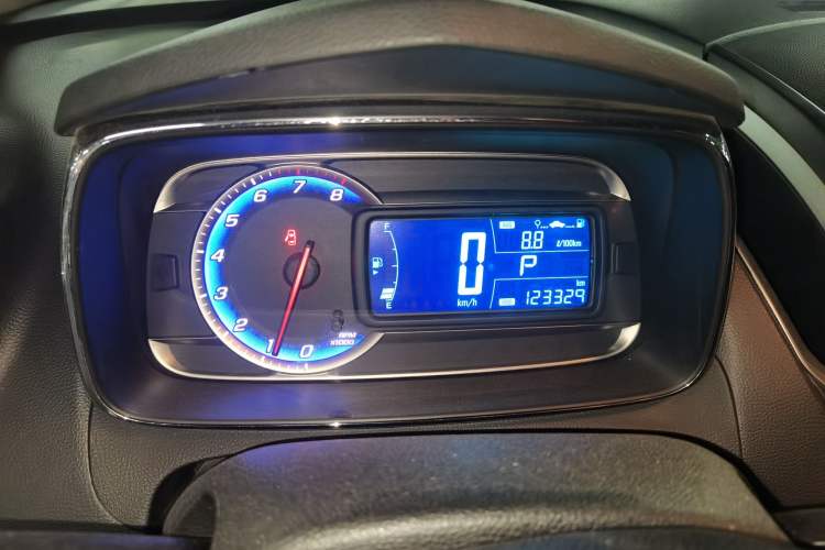 Used Chevrolet Trax 2014 1.4T Automatic Two-Wheel Drive Comfort Version Instrument Cluster