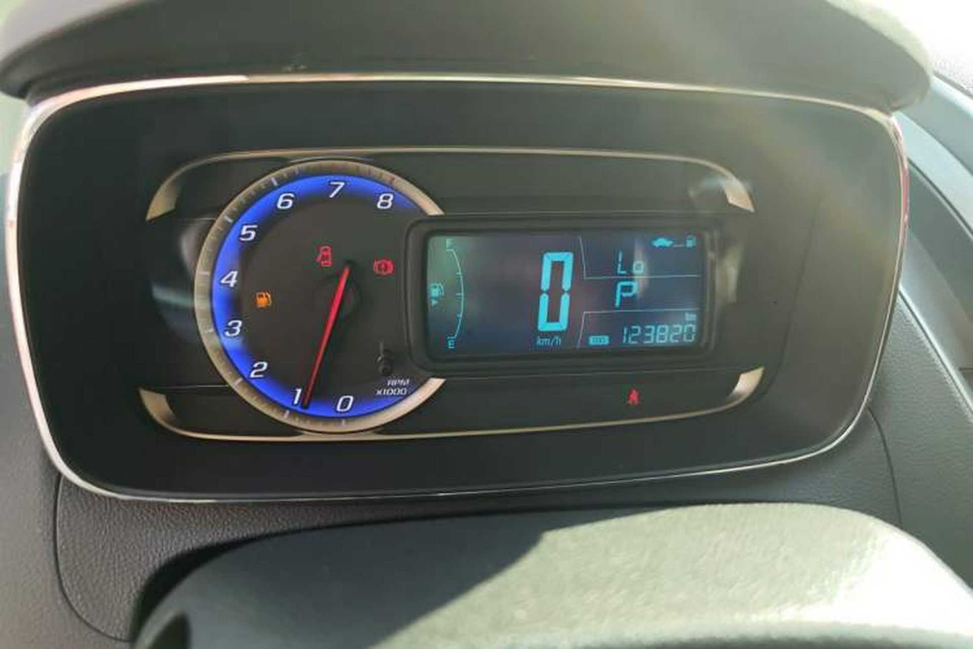 Used Chevrolet Trax 2014 1.4T Automatic Two-Wheel Drive Comfort Version Instrument Cluster