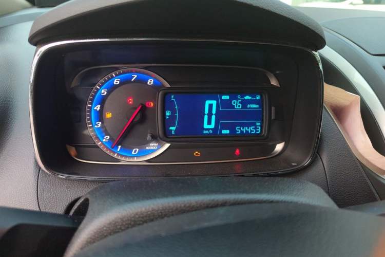 Used Chevrolet Trax 2014 1.4T Manual Two-Wheel Drive Comfort Model Instrument Cluster