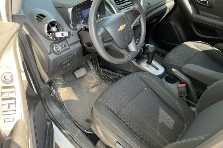 Used Chevrolet Trax 2014 1.4T Automatic Two-Wheel Drive Comfort Version Interior 1