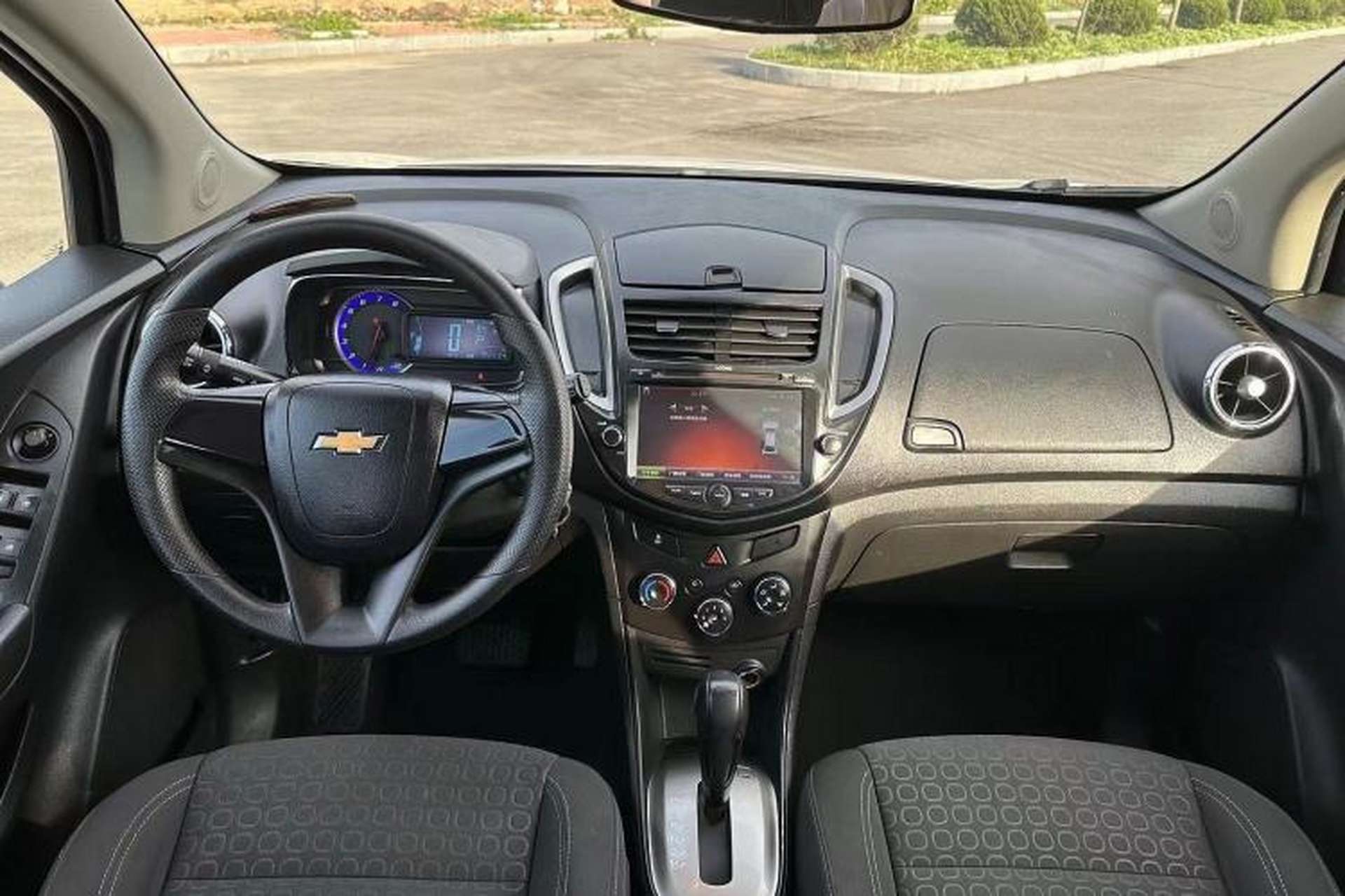 Used Chevrolet Trax 2014 1.4T Automatic Two-Wheel Drive Comfort Version Interior 1