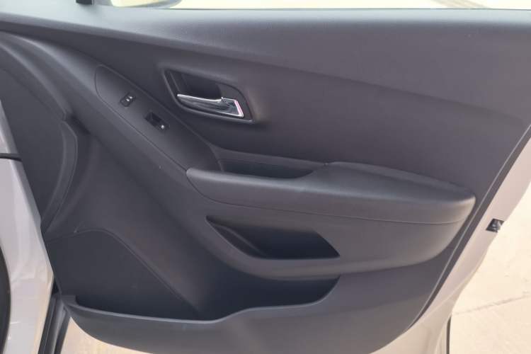 Used Chevrolet Trax 2014 1.4T Automatic Two-Wheel Drive Comfort Version Interior 1