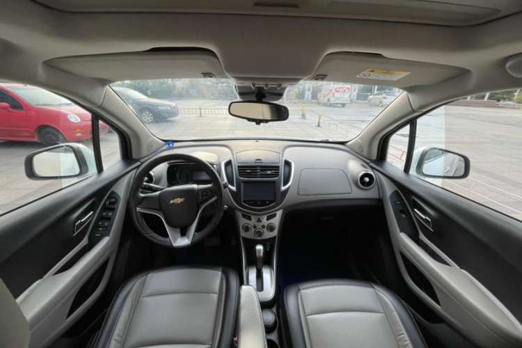 Used Chevrolet Trax 2014 1.4T Automatic All-Wheel Drive Flagship Version Interior 1